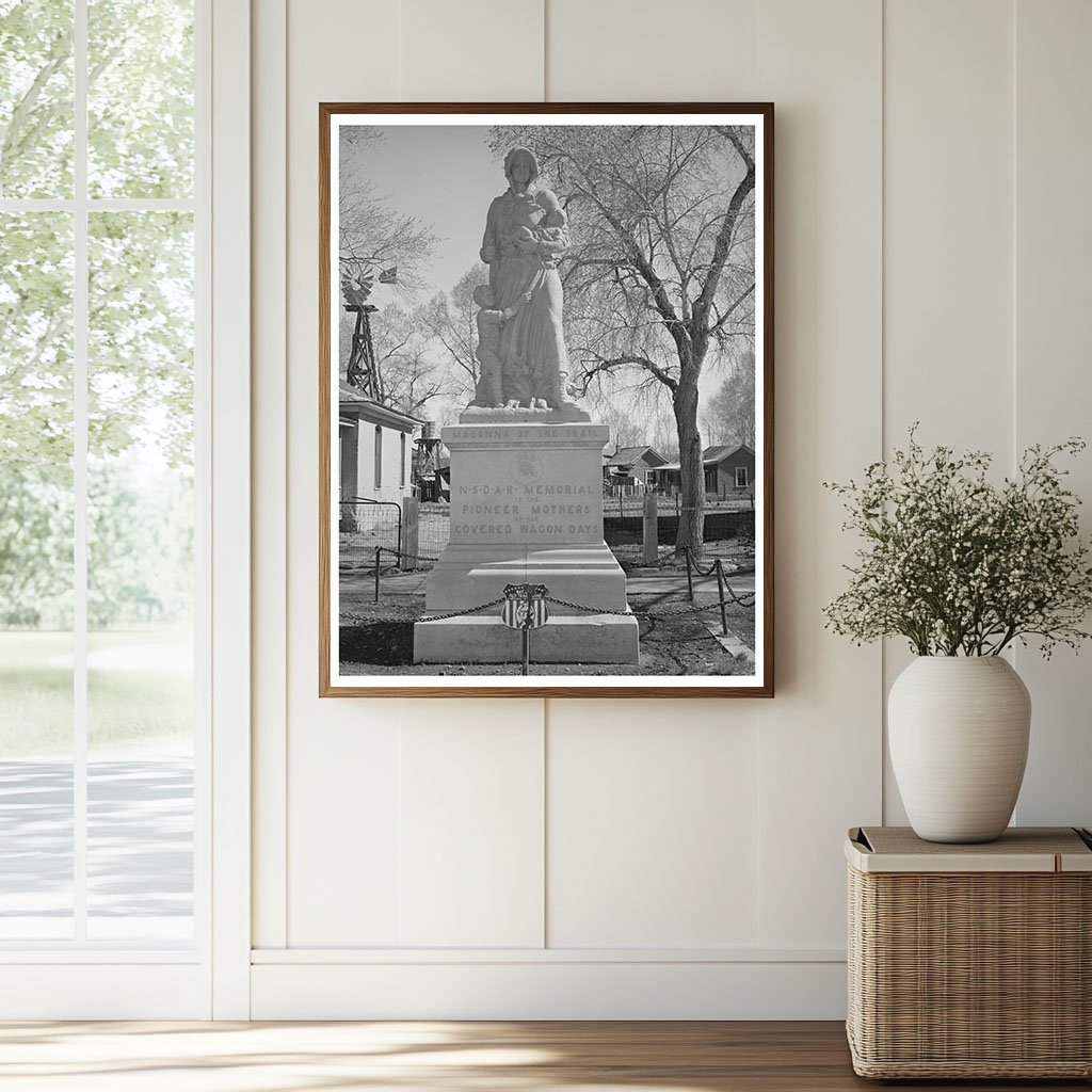 Pioneer Mothers Monument Springerville Arizona 1940