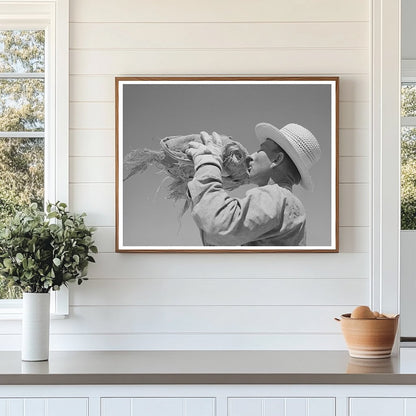 1940 Farmworker in Pinal County Arizona Hay Field