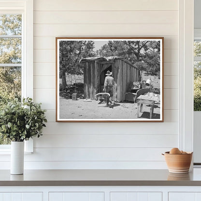 Faro Caudill Relocates Household Items in Pie Town 1940