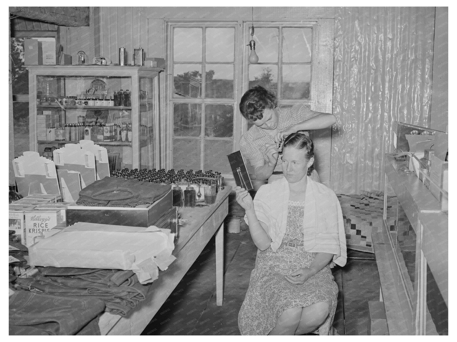 1940 Pie Town New Mexico Grocery Clerk Hair Fixing Scene