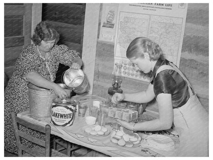 1940 Pie Town New Mexico Square Dance Refreshments Scene