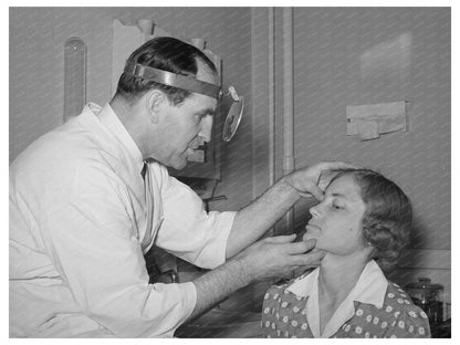 Doctor Examines Rehabilitation Borrower in Utah August 1940