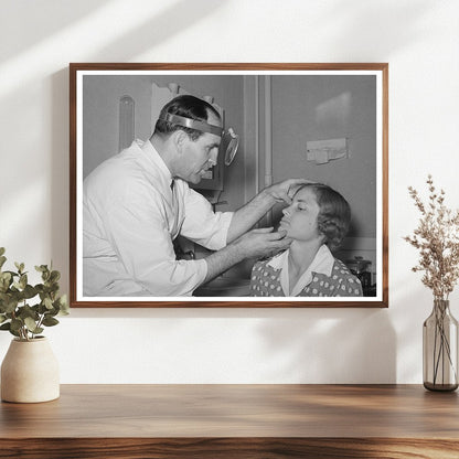 Doctor Examines Rehabilitation Borrower in Utah August 1940