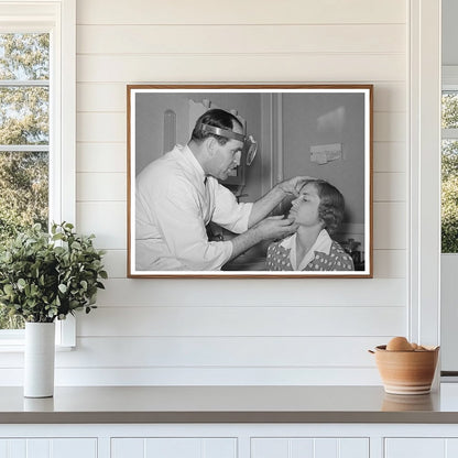 Doctor Examines Rehabilitation Borrower in Utah August 1940
