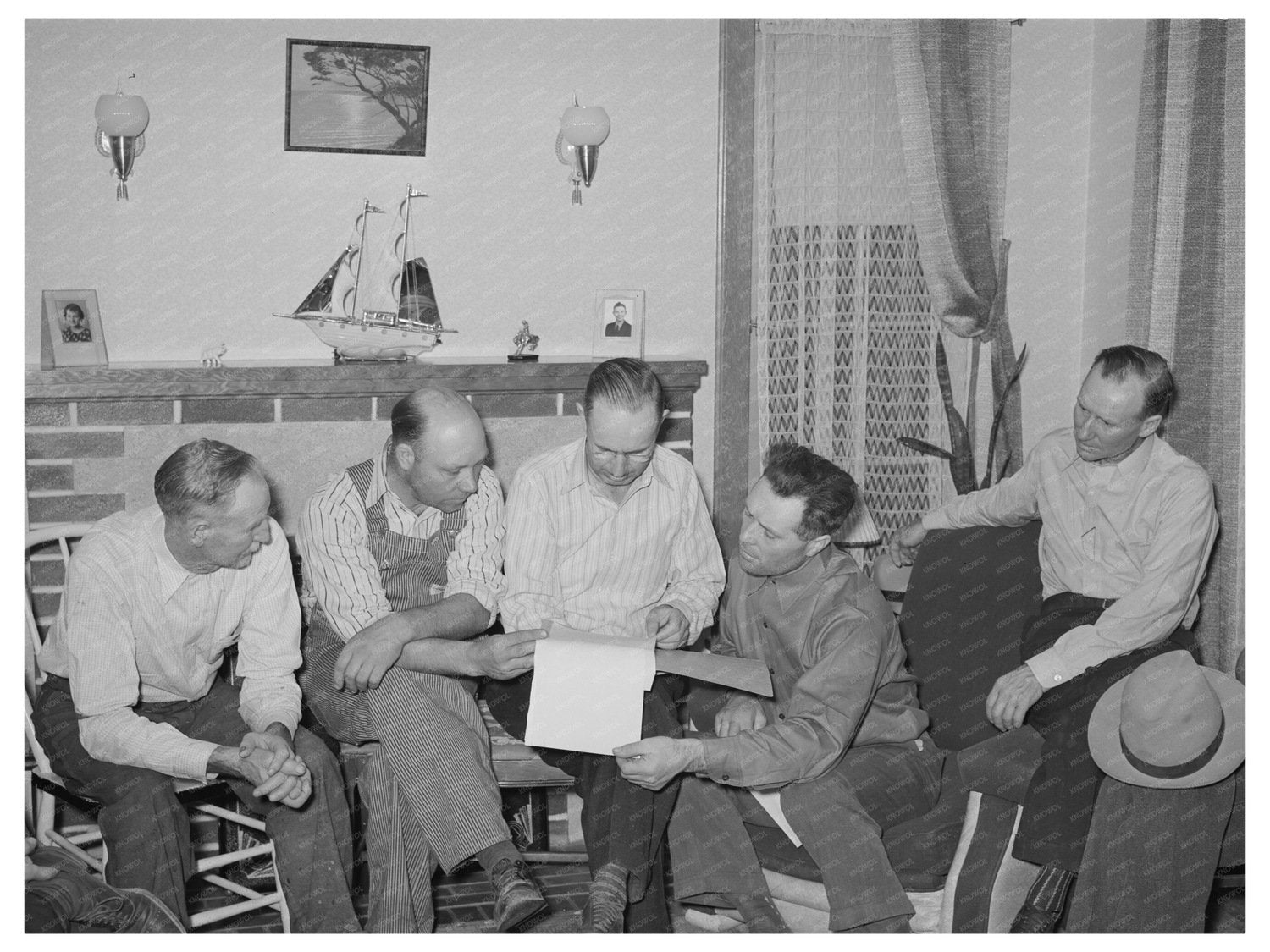 1940 County Supervisor Reviewing FSA Records Utah