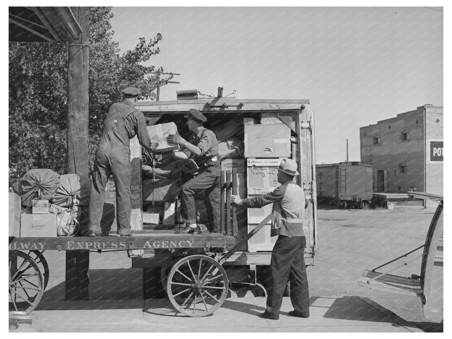 Montrose Colorado 1940 Package Loading for Narrow Gauge Railroad