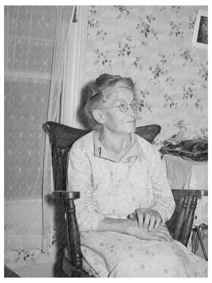 Santa Clara Utah Resident October 1940 Vintage Photo