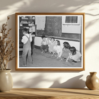 Hunting the Little Squirrels Game Arizona 1940