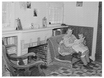 Living Room of Jo Webster Tehama County California 1940