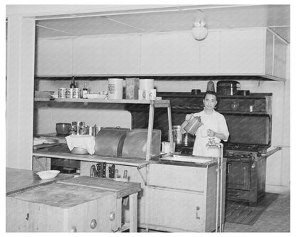 Earl Fruit Company Ranch Kitchen Kern County 1940