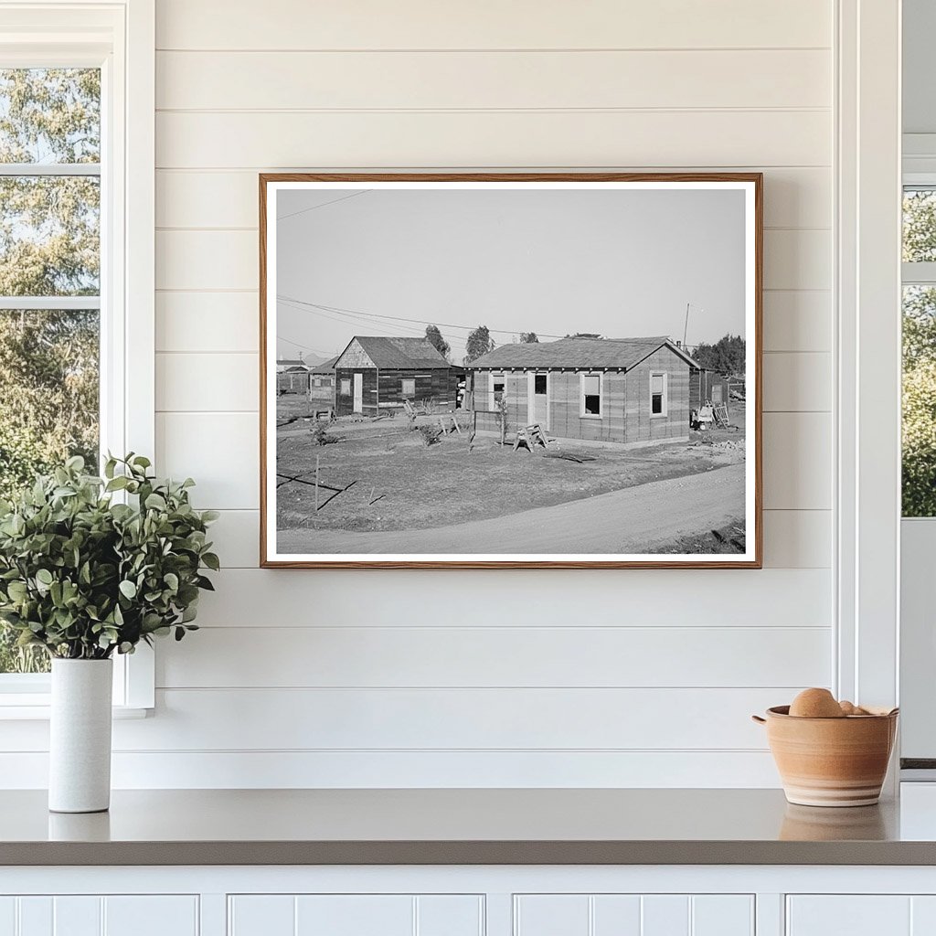Houses on Bull Tract Marysville California November 1940