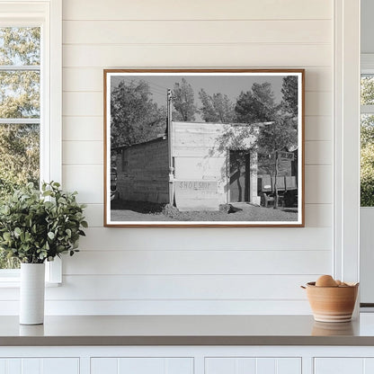 Shoe Shop Central Valley California November 1940