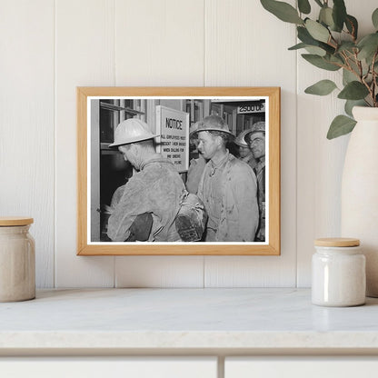 Shasta Dam Construction Workers Receiving Pay 1940