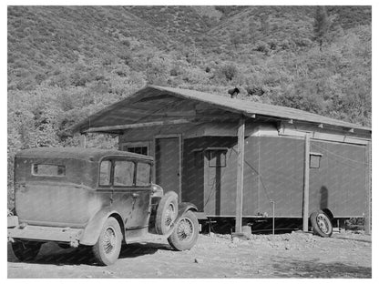 1940 Vintage Home of Construction Worker in Summit City