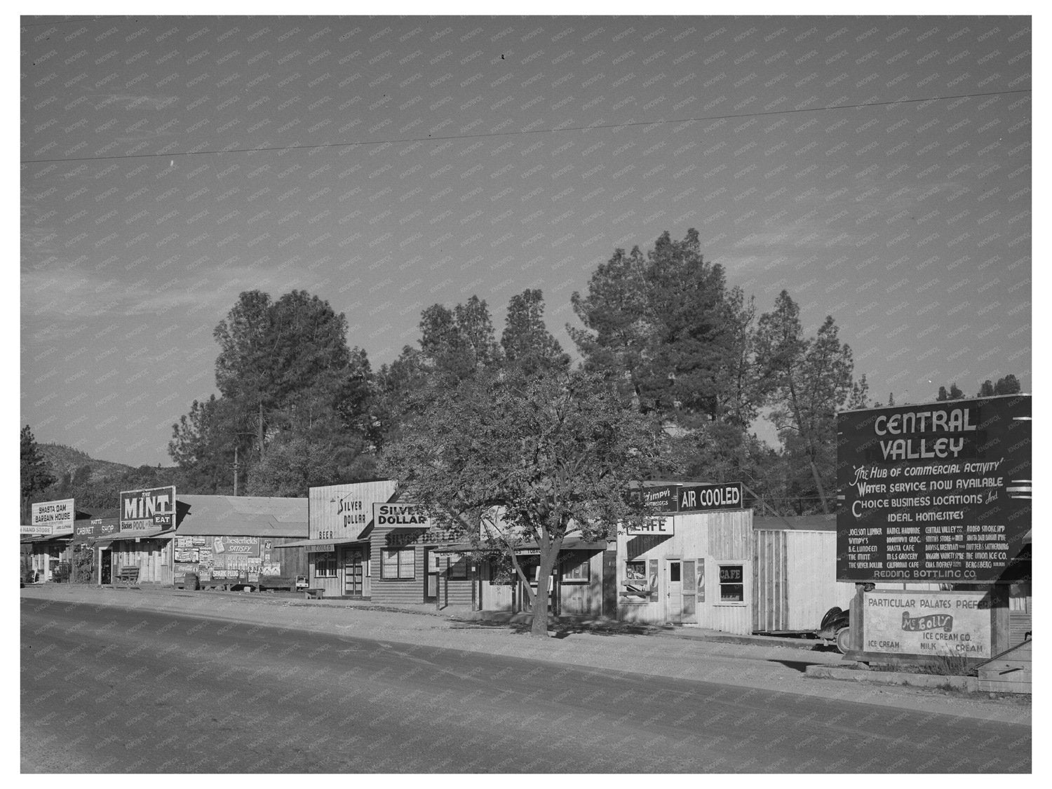 Main Street Central Valley California November 1940 Photo