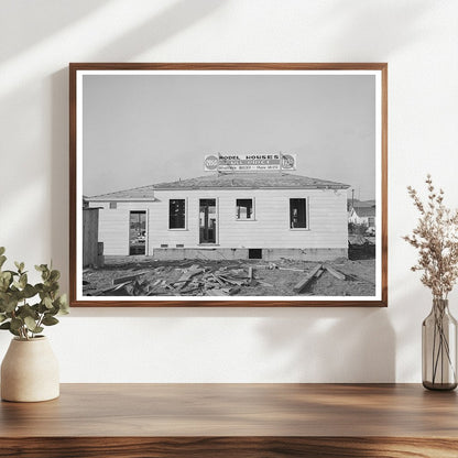 Roofing Process in Pacific Beach California December 1940