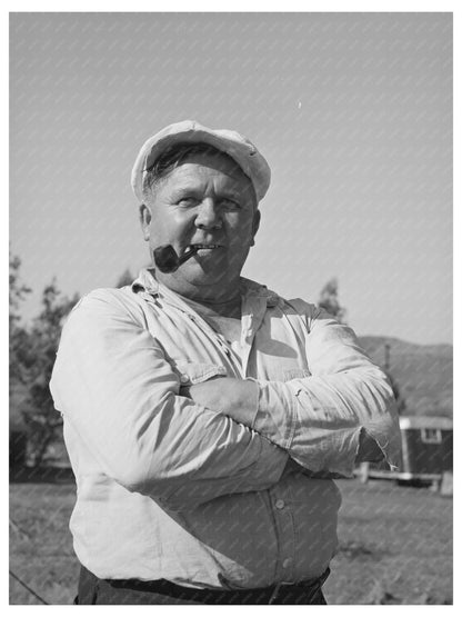 Vintage Image of Plasterer in San Diego December 1940