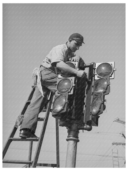 Vintage 1940 San Diego Traffic Signal Installation