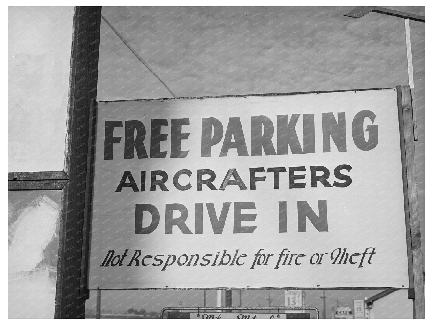 1940 Free Parking Sign for Aircraft Employees San Diego