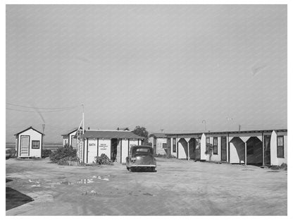 Corpus Christi Tourist Court Sanitary Facilities 1944