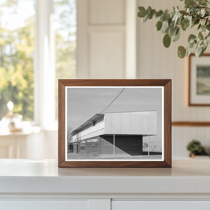 1940 Apartment Row for Farm Workers in Yuba City California