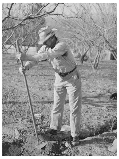 Oklahoma Farmer Irrigating Land in California 1940