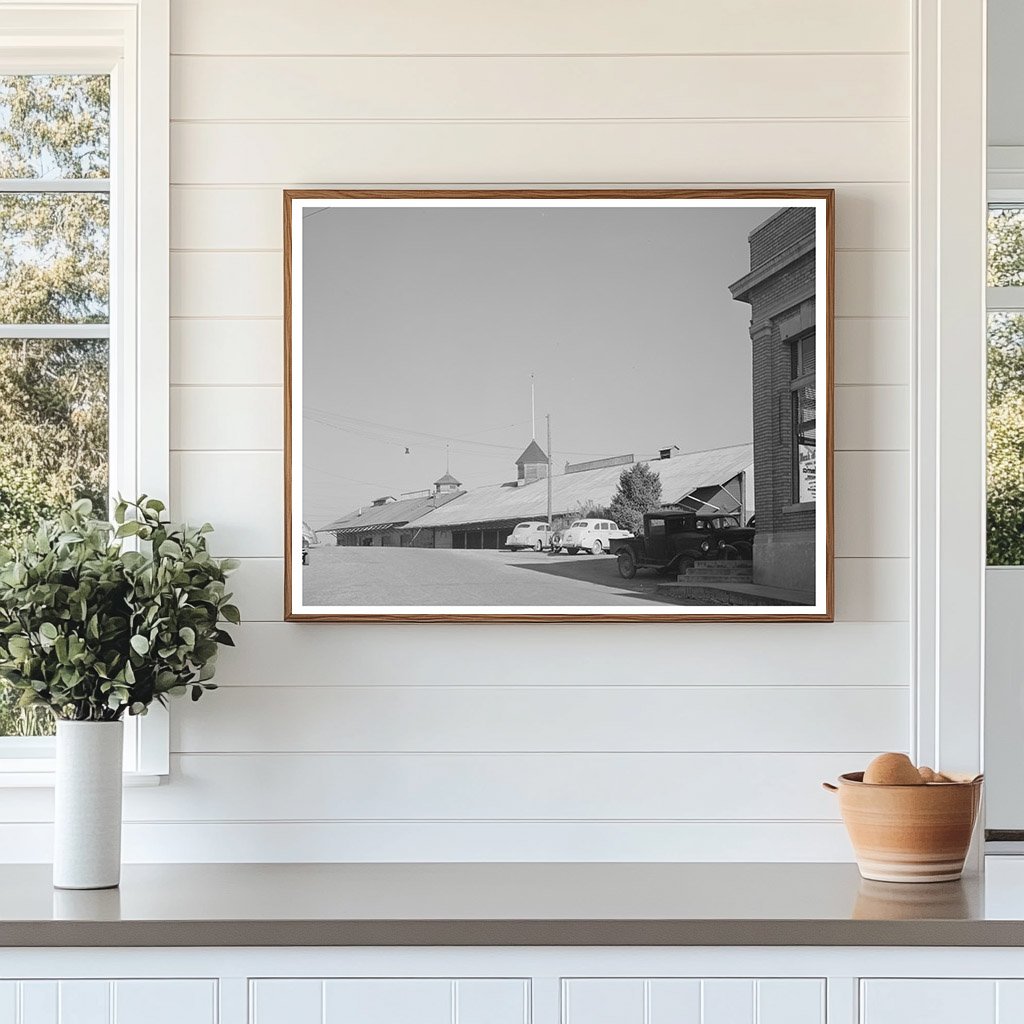 Bank of America and Earl Fruit Company New Castle 1940