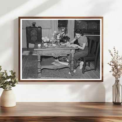 Daughter of Placer County Fruit Farmer December 1940