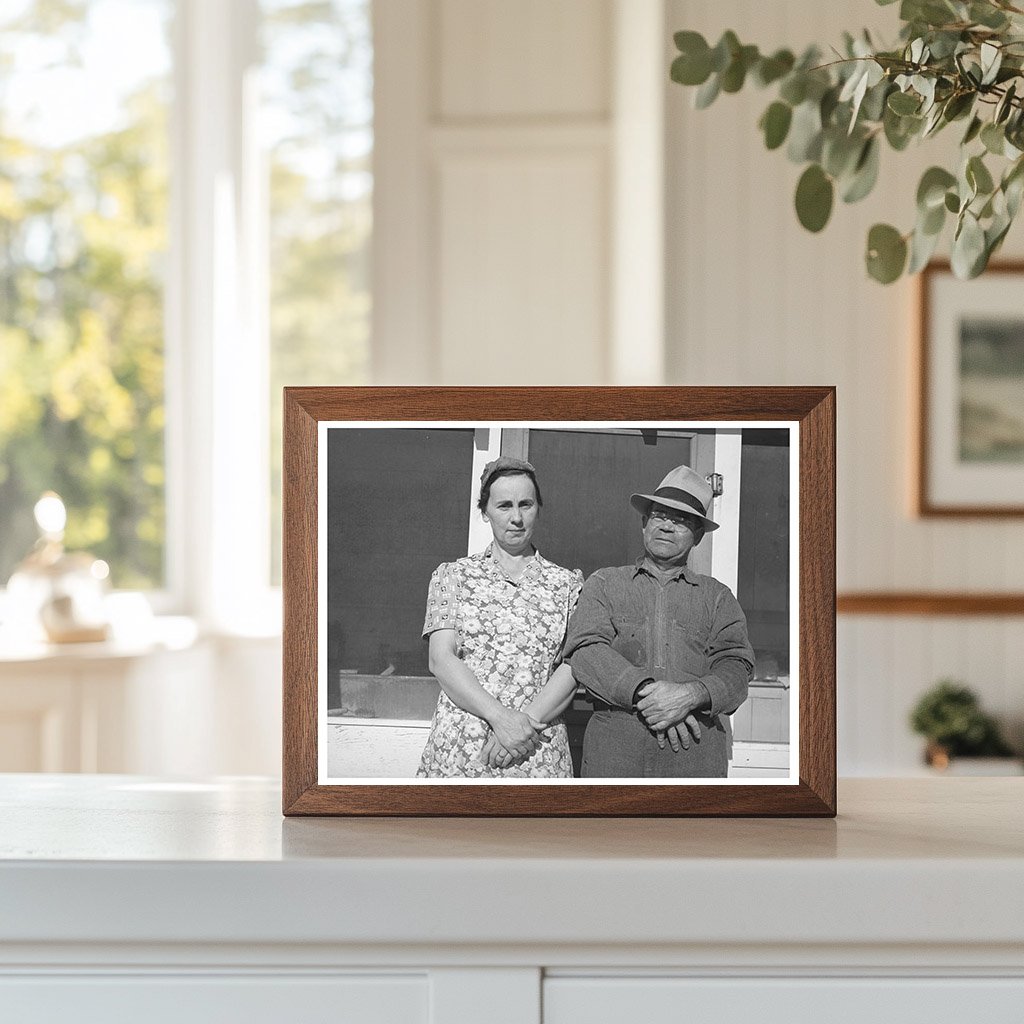 1940 Vintage Image of Fruit Farmer and Wife in California