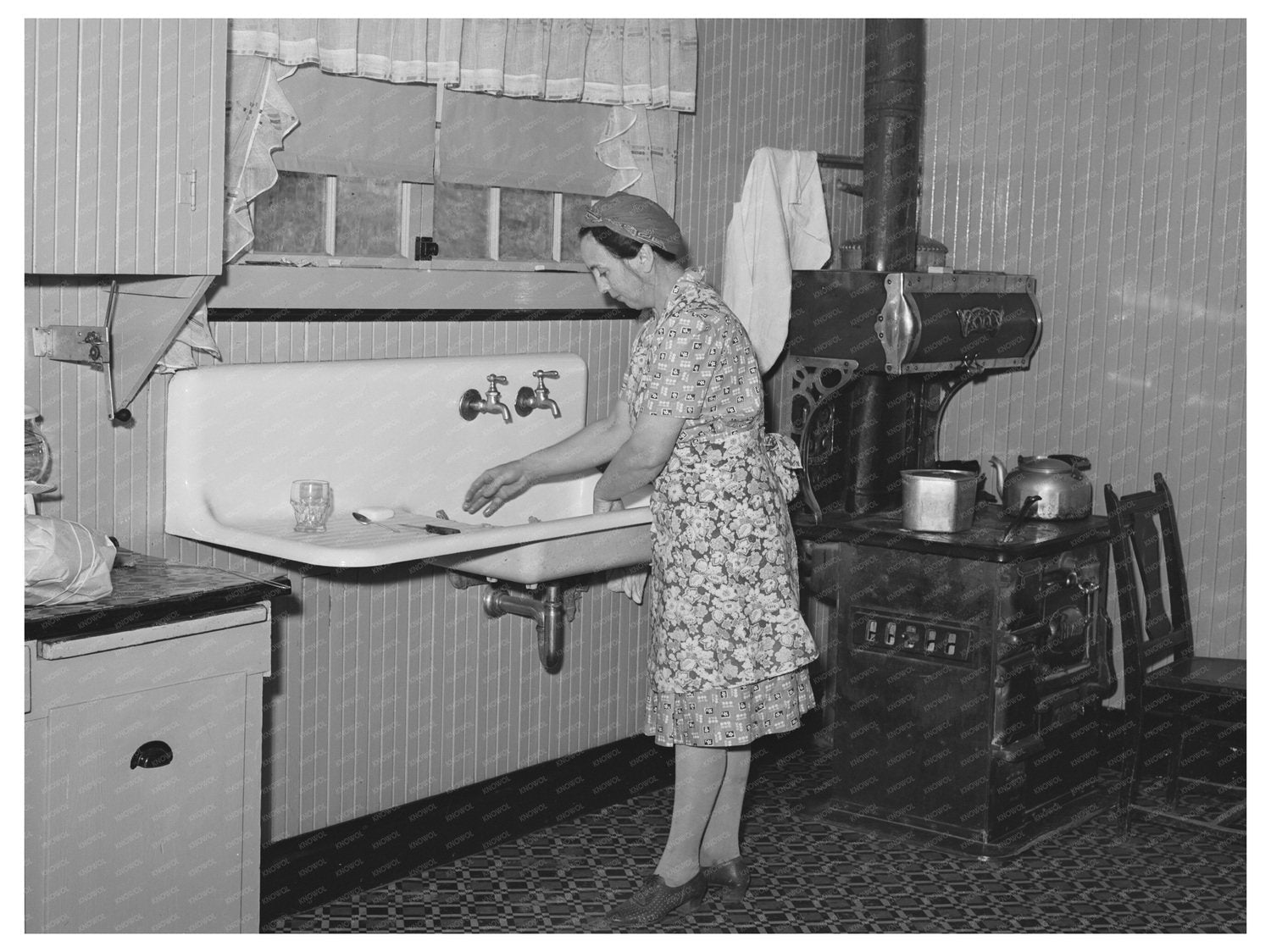 1940 Vintage Kitchen of Placer County Fruit Farmer