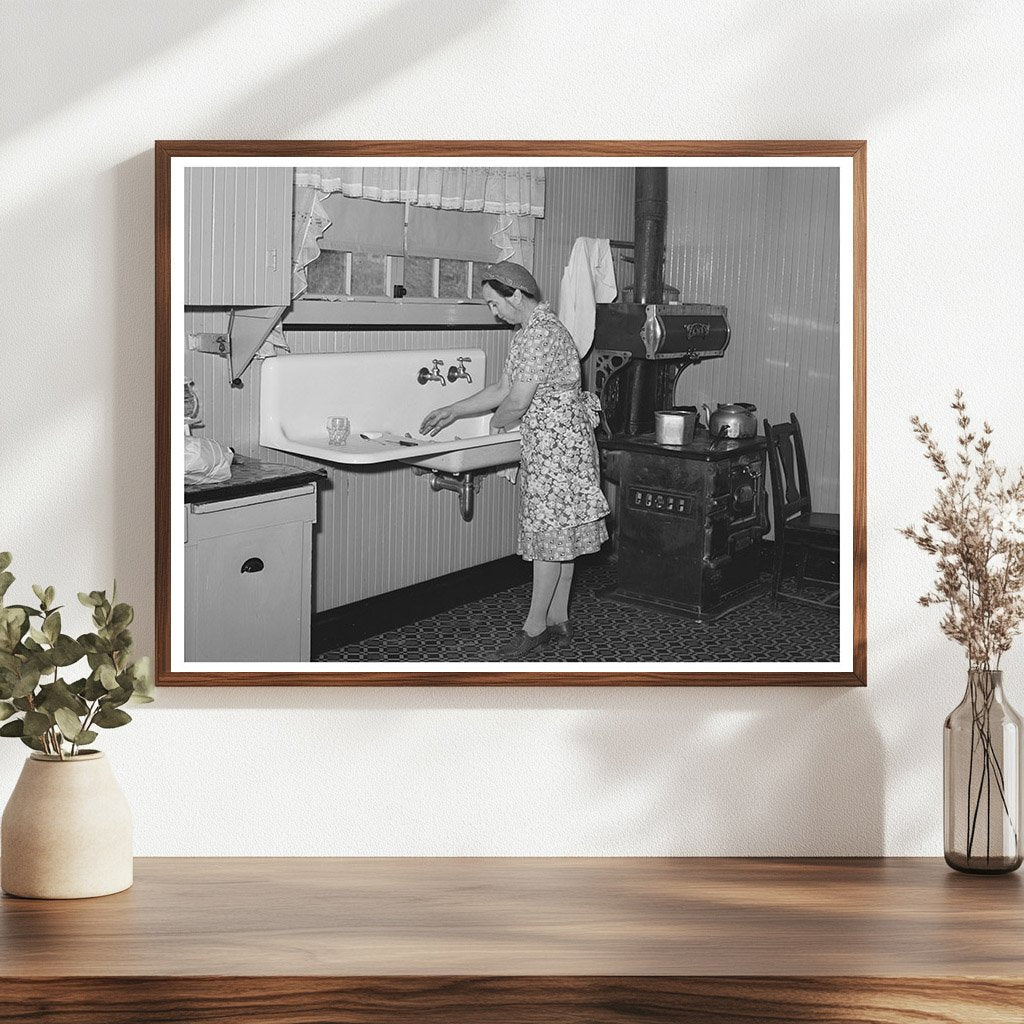 1940 Vintage Kitchen of Placer County Fruit Farmer