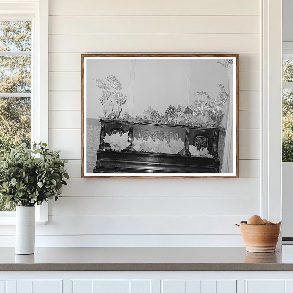 Loomis Fruit Association Dinner Decorations December 1940