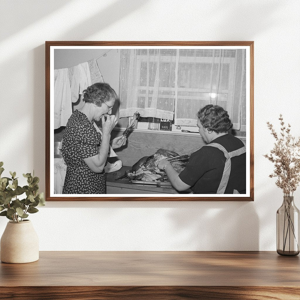 Kitchen Scene from Loomis Fruit Association December 1940