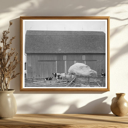 Hancock County Ohio Barnyard Scene April 1941