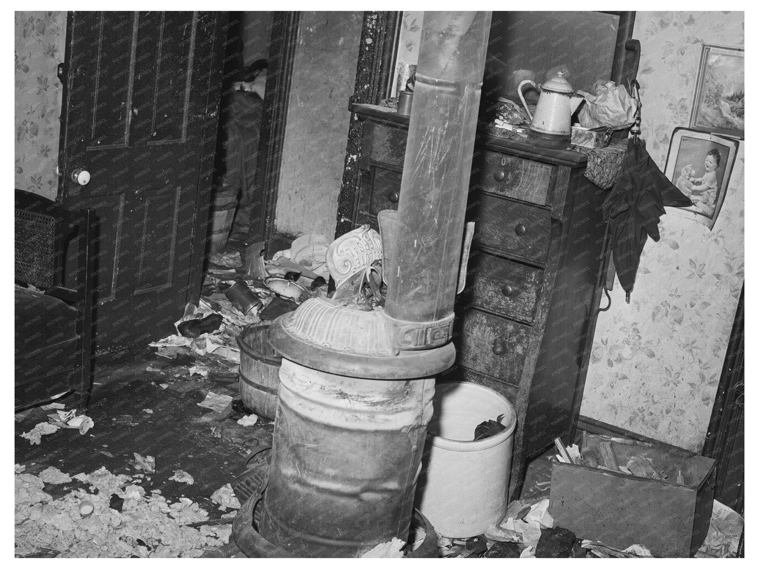 1941 Vintage Chicago Apartment Fire Interior Photo