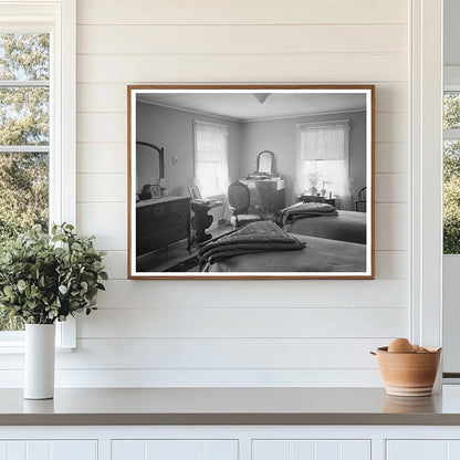 1941 Chicago Master Bedroom Vintage Interior Design Image