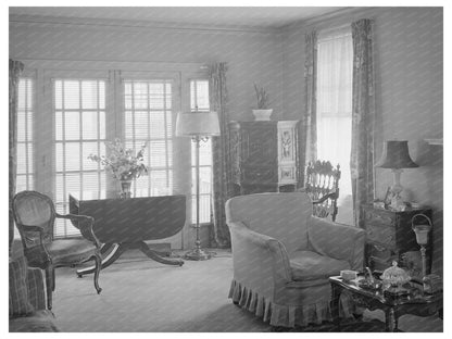 1941 Chicago Living Room Interior Design Image