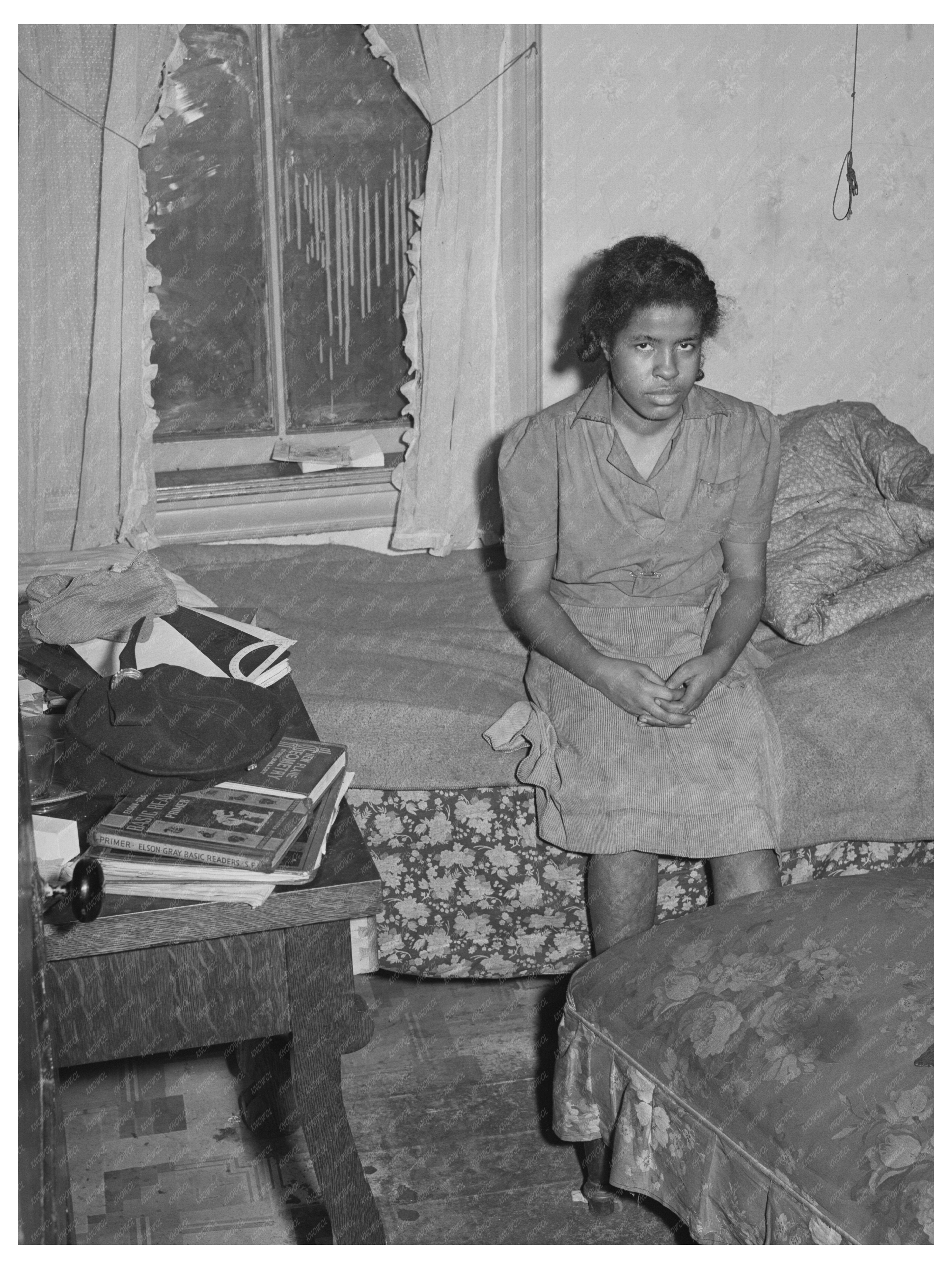 Vintage 1941 Chicago Girls Bedroom Interior Photo