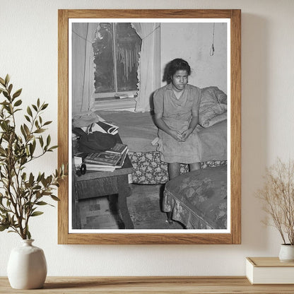 Vintage 1941 Chicago Girls Bedroom Interior Photo