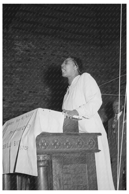 Pentecostal Church Leader Addresses Congregants Chicago 1941