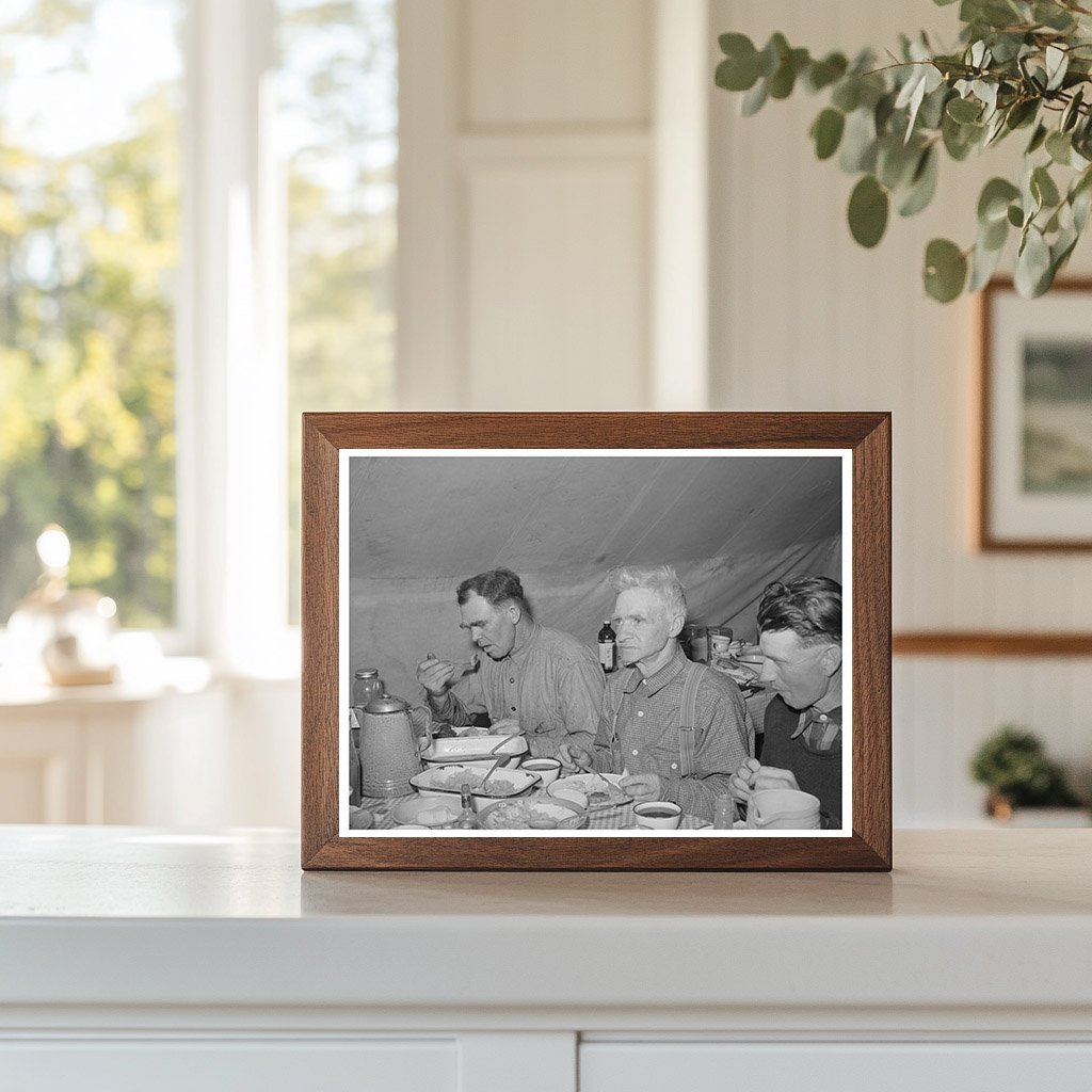 1941 Vintage Photo of Sheepman at Dinner in Oregon