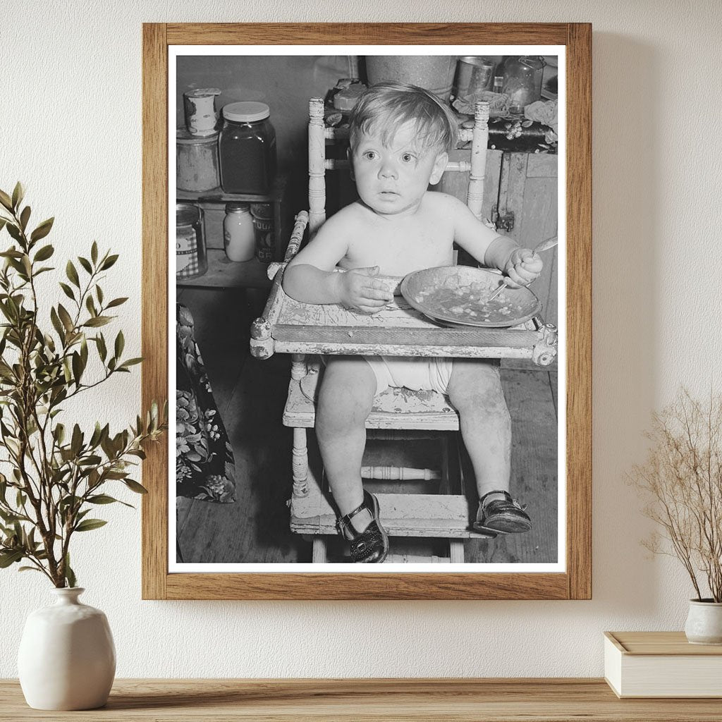 Child at Migratory Labor Camp Wilder Idaho May 1941