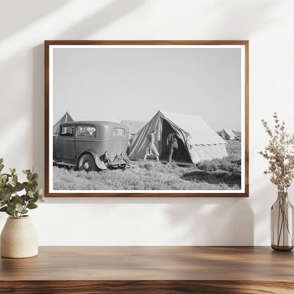 Farm Workers Unloading at Idaho Labor Camp May 1941