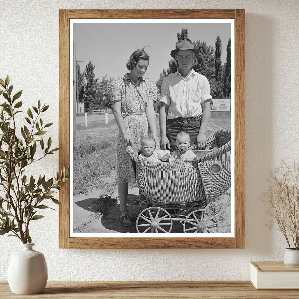 Farm Worker and Family at Idaho Labor Camp May 1941