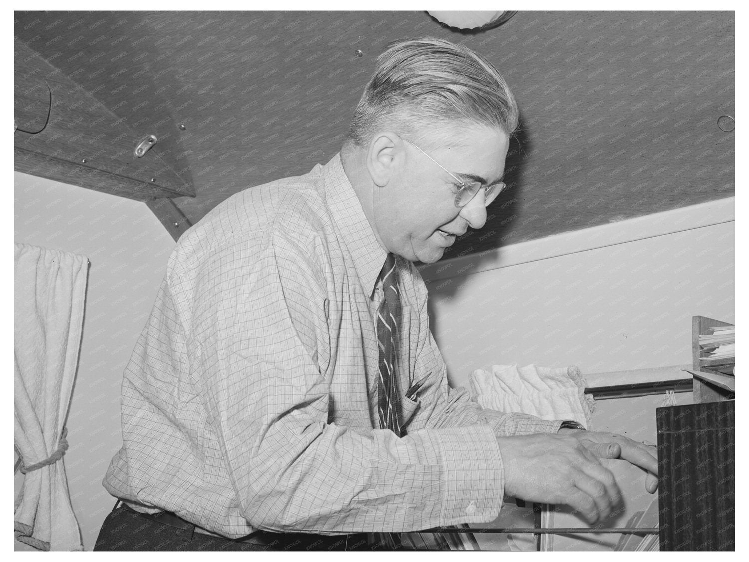 Clerk at FSA Migratory Labor Camp Wilder Idaho 1941