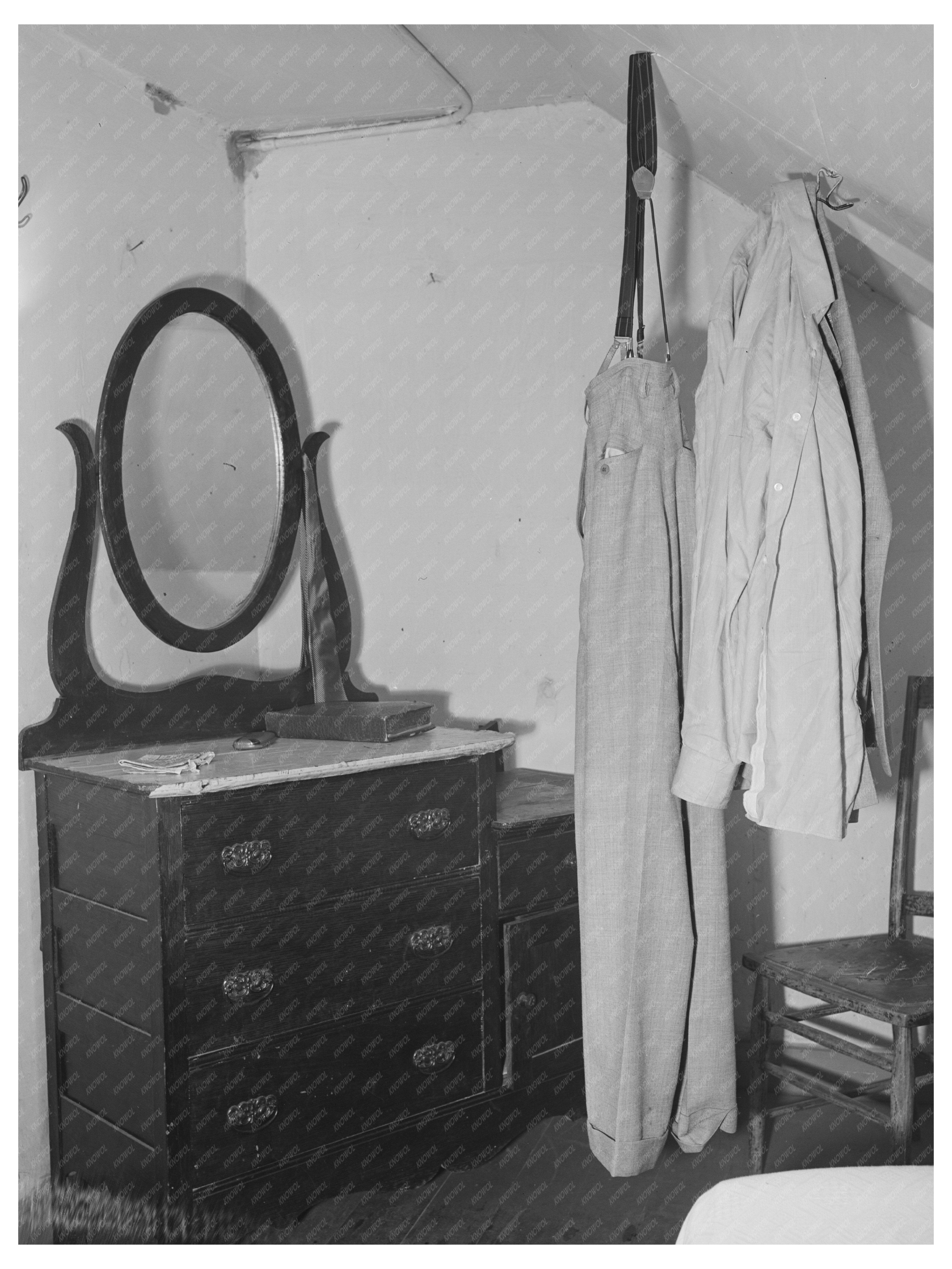 Portland Hotel Room for Single Men San Diego 1941