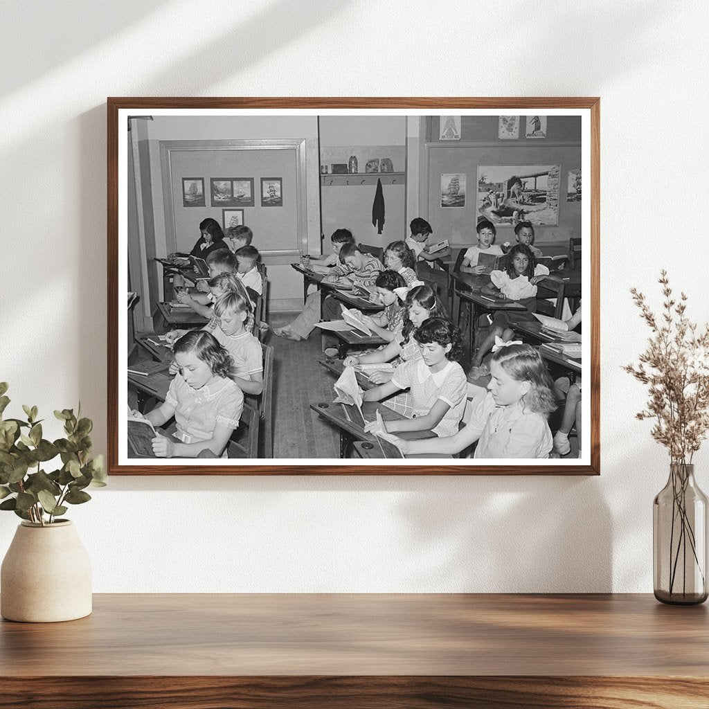 Students Learning in Cafeteria at Balboa School 1944