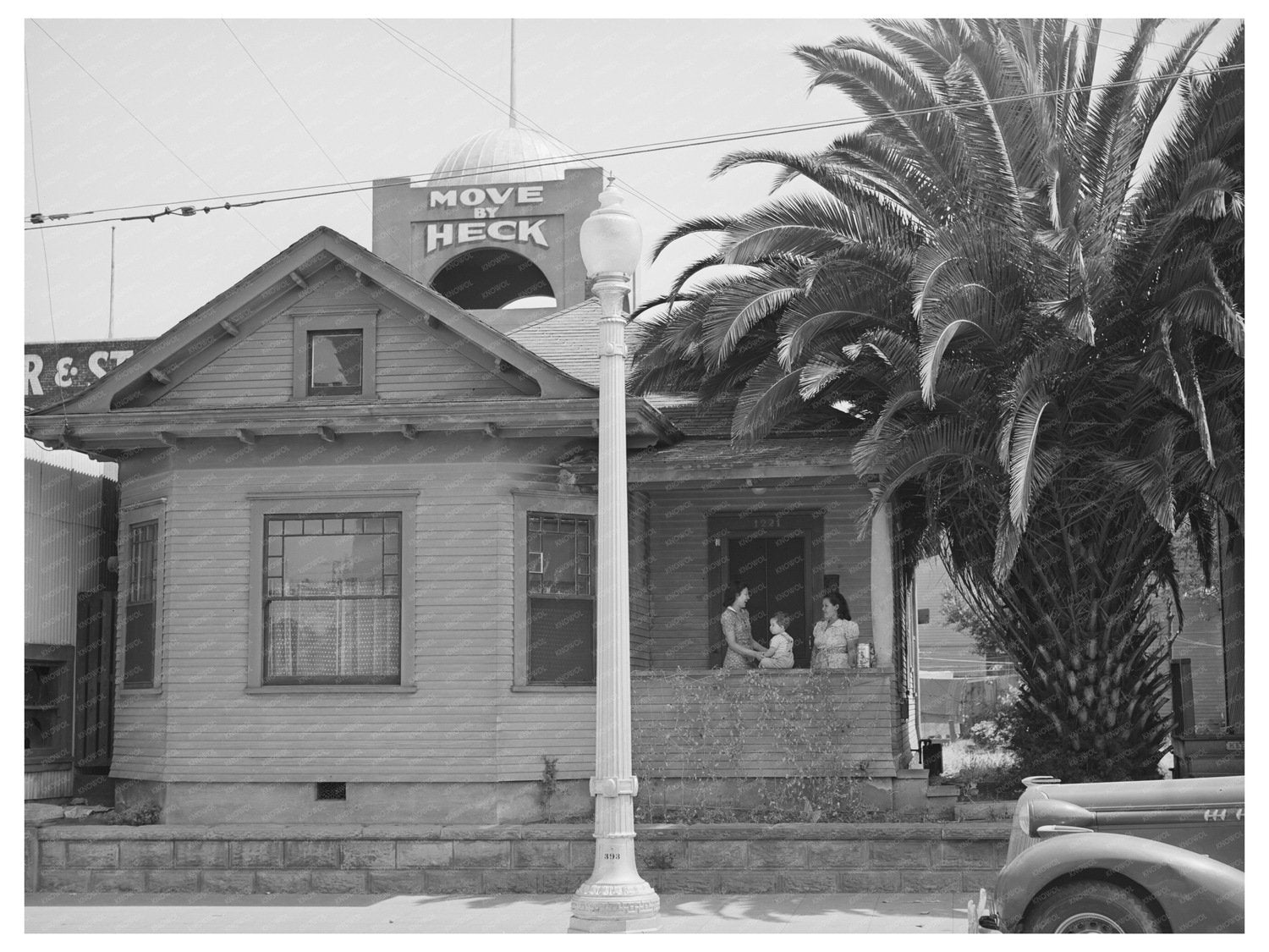 1941 Vintage House Rented by Mexican Family in San Diego