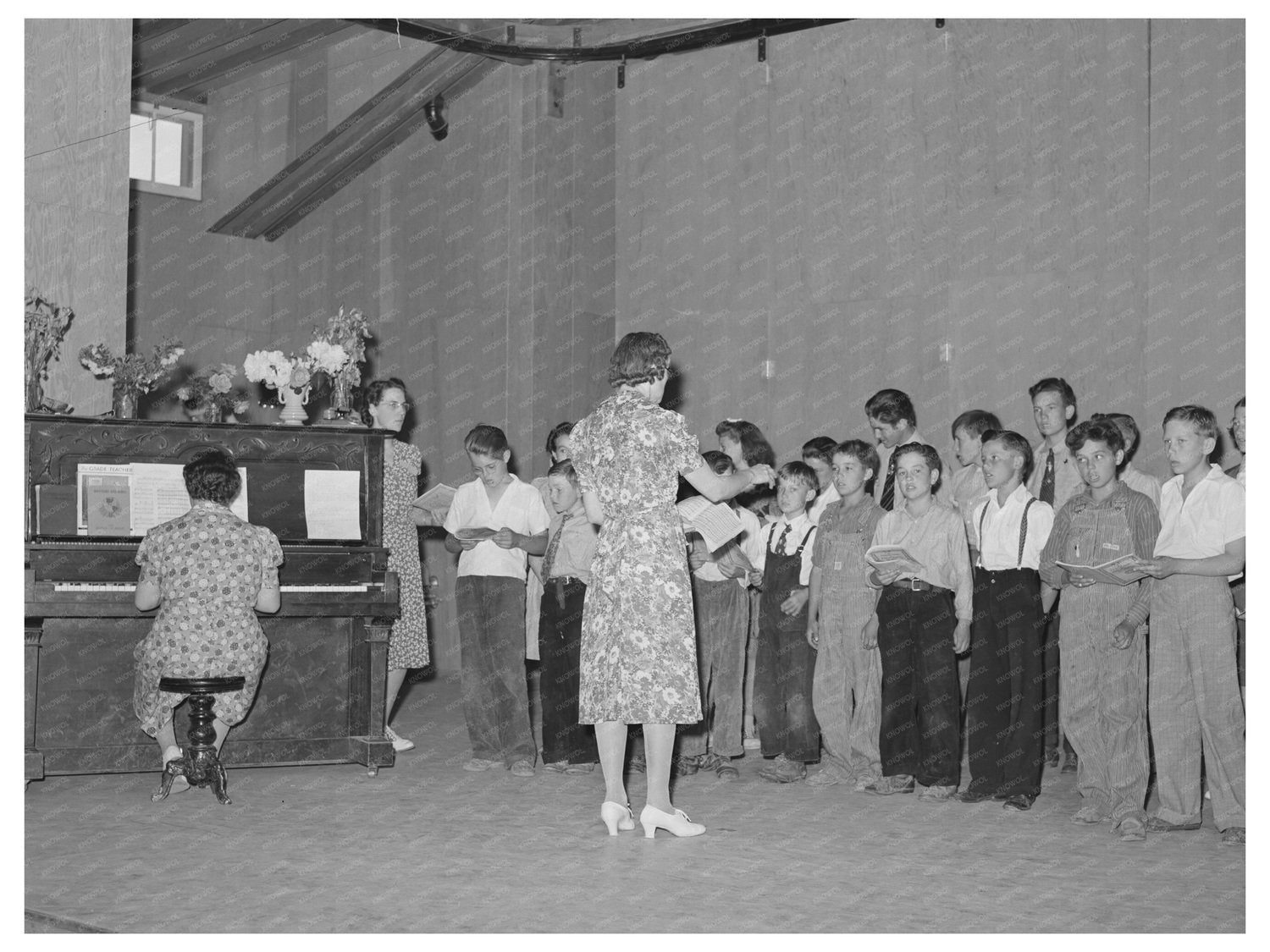 Schoolchildren and Teacher at Idaho Labor Camp June 1941