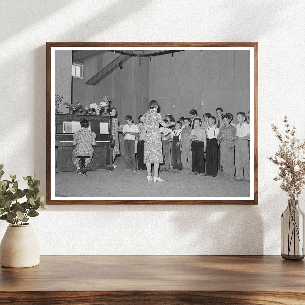Schoolchildren and Teacher at Idaho Labor Camp June 1941